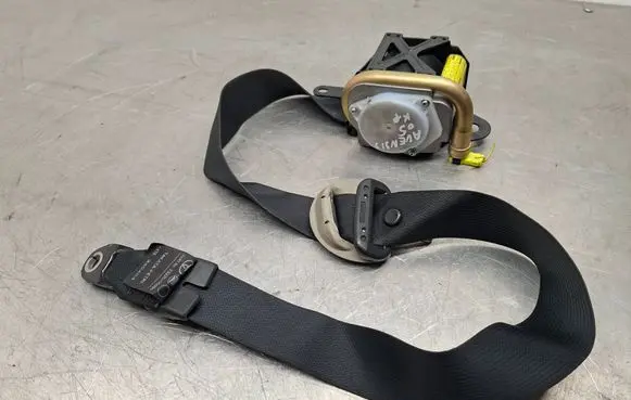 Toyota Avensis T250 Front seatbelt 7322005050 TEAF2EF050P