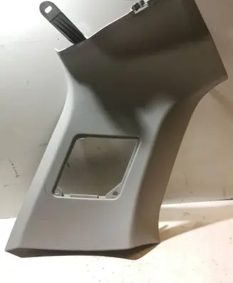 Volvo XC90 (D)pillar trim (top) 