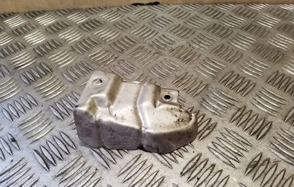 Volkswagen PASSAT B8 Exhaust heat shield 04L129969J