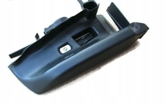 Audi A6 C7 Seat belt trim 