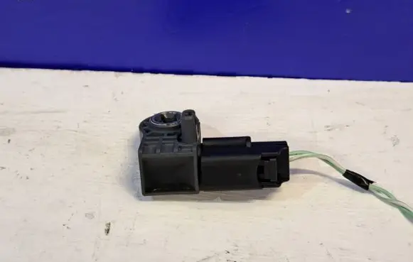 Volvo XC90 Airbag deployment crash/impact sensor 31451531