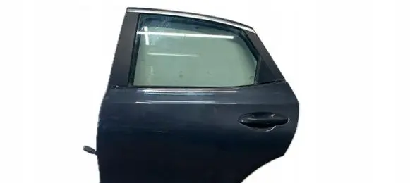 KIA Xceed Rear door