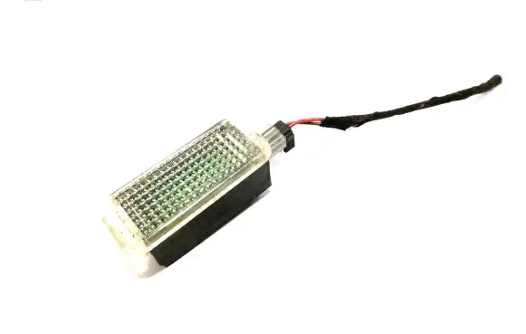 Audi A6 S6 C6 4F Front door interior light 4E0947415