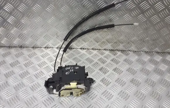 Mitsubishi Colt Front door lock