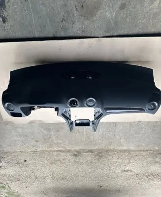 Ford Mondeo MK IV Dashboard