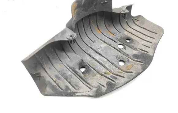 Rear underbody cover/under tray