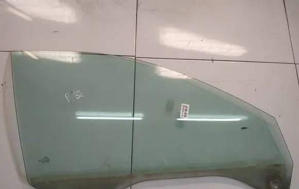 Audi A6 S6 C5 4B Front door window glass four-door AS2