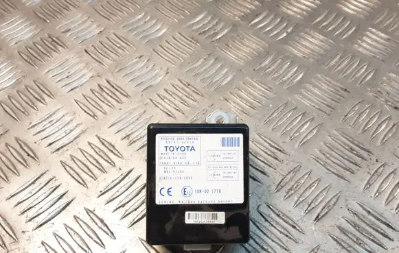 Toyota Corolla Verso AR10 Door control unit/module 897410F010