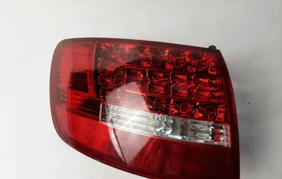 Audi A6 S6 C6 4F Rear/tail lights 4F9945095E