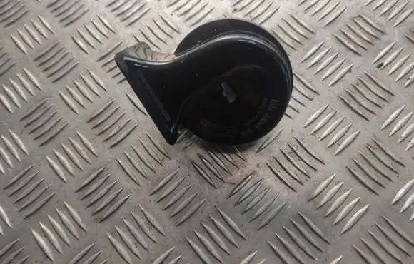 Audi A6 S6 C5 4B Horn signal 0092018 CH2139