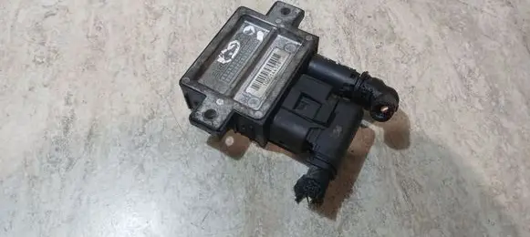 BMW 1 E81 E87 Glow plug pre-heat relay 0522120102