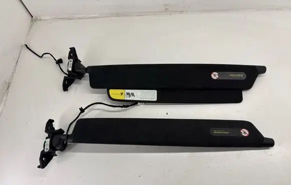 Tesla Model X Sun visor 104860154E 104860054D 1064042116