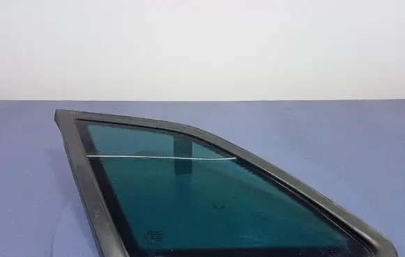 Seat Ibiza IV (6J,6P) Rear side window 