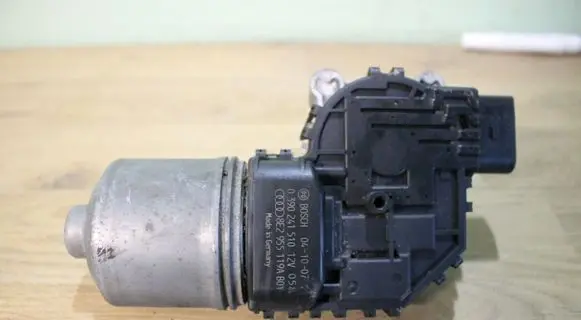 Audi A4 S4 B7 8E 8H Wiper motor 8E2955119A