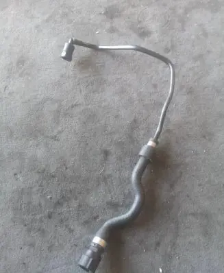 BMW 5 F10 F11 Engine coolant pipe/hose 7575435 15476810