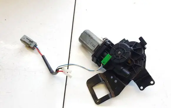 Land Rover Discovery 3 - LR3 Seat adjustment motor 0269801 h011763