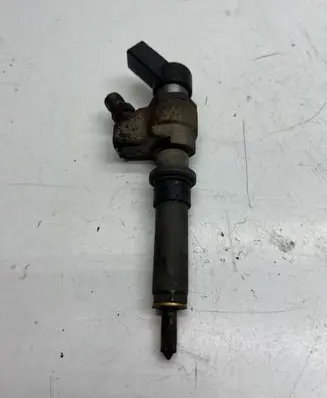 Citroen Xsara Fuel injector 9636819380