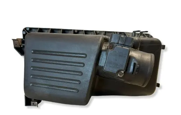 Toyota Corolla Verso AR10 Air filter box 2220427010