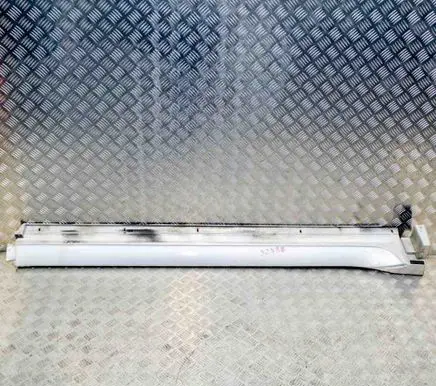 Mitsubishi Pajero Sill MN117302
