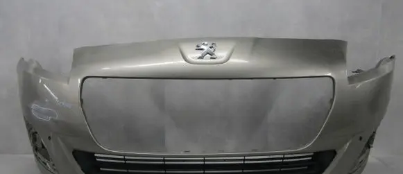 Peugeot 5008 Front bumper AA36716377