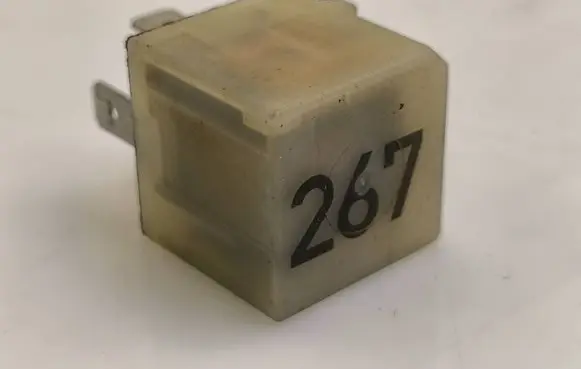 Audi A6 S6 C5 4B Other relay 443919578C PA66GF30 15210000