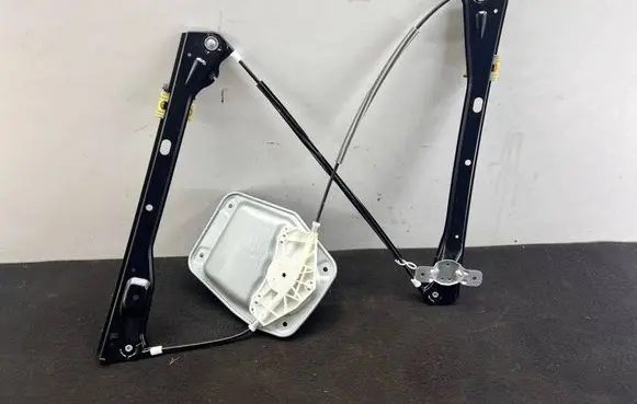 Volkswagen Golf V Front window lifting mechanism without motor 1K4837462A