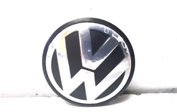 Volkswagen Golf VII Original wheel cap 3B7601171