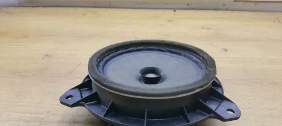 Toyota Auris 150 Rear door speaker 861600D190