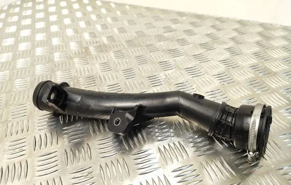 Citroen DS4 Intercooler hose/pipe 9831710780 Z12002897 PA66GF35