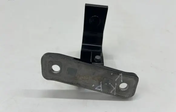 Mercedes-Benz C W205 Front door upper hinge 