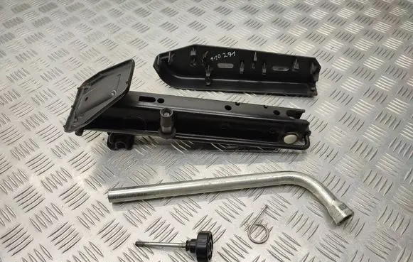Volkswagen Sharan Tool set 7M3012021A 7M0011031E 7M3012113