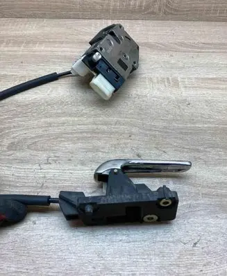 Alfa Romeo 147 Front door lock B792 A739
