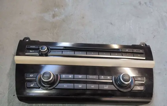 BMW 5 F10 F11 Climate control unit 9306153