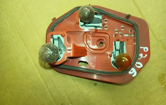 Peugeot 206 Tail light bulb cover holder 