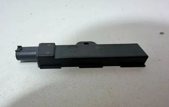 BMW X3 G01 Keyless system antenna 6832066