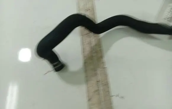Ford Mondeo MK IV Engine coolant pipe/hose 