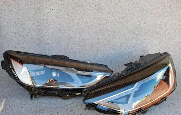 Audi A4 S4 B9 8W Headlights/headlamps set 8W0941012 8W0941011 0301117232