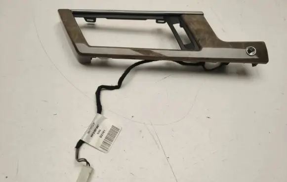 Mercedes-Benz E W212 Panel trim A2126800571