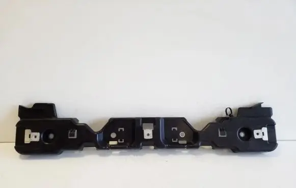 Front bumper mounting bracket