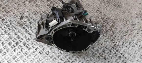 Nissan Qashqai Manual 6 speed gearbox 320103418R TL4137