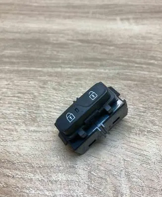 Volvo S60 Central locking switch button 31318990 10W483