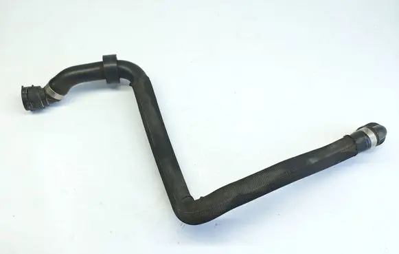 Mercedes-Benz AMG GT R190 C190 Coolant pipe/hose A1905001172
