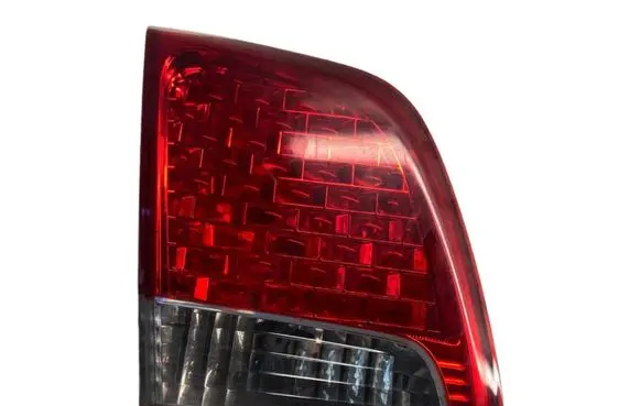 KIA Sorento Tailgate rear/tail lights 924052P02 A045048