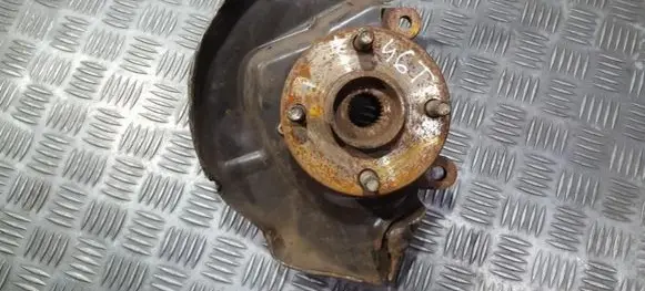 Toyota Corolla E110 Front wheel hub 4321102050 43211-02050