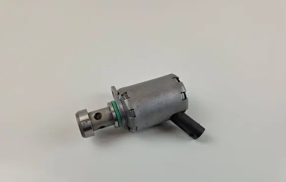 Jaguar F-Pace Oil level sensor G4D32D350AB