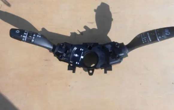 Hyundai Tucson TL Tailgate/trunk/boot open switch 123432523