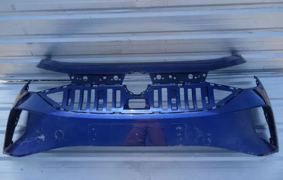 Volkswagen ID.4 Front bumper R18P2