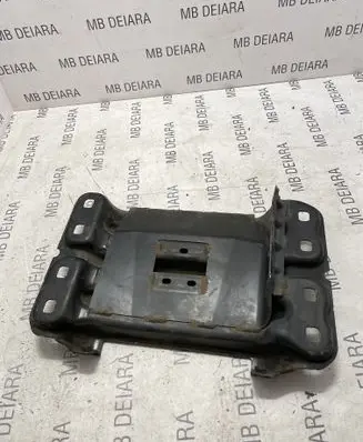 Mercedes-Benz S W222 Engine mounting bracket A2222402202