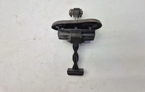 Opel Combo D Front door check strap stopper 1354695080
