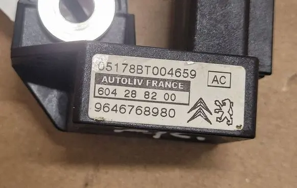 Citroen C4 I Airbag deployment crash/impact sensor 9646768980 604288200